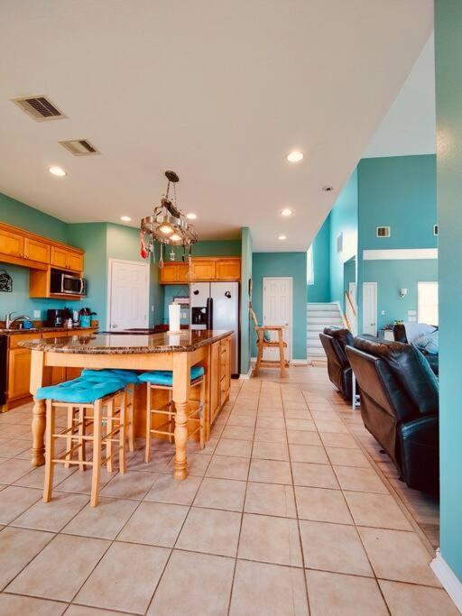 Sunny Delight - Sleeps 10 - Generous Space! Bolivar Peninsula Экстерьер фото