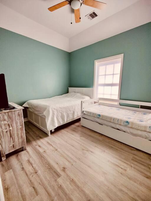 Sunny Delight - Sleeps 10 - Generous Space! Bolivar Peninsula Экстерьер фото